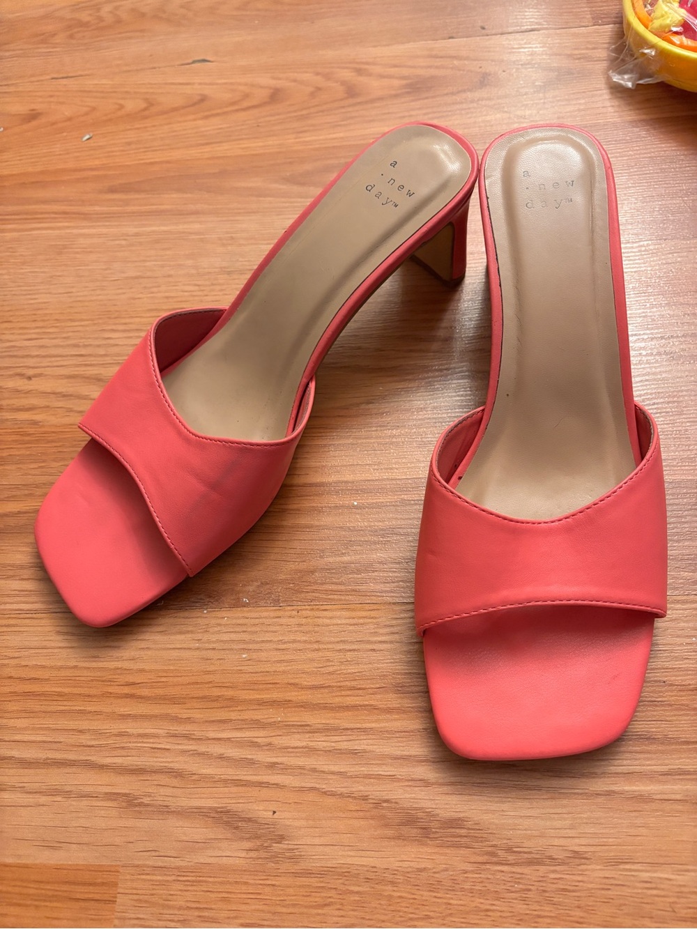 Pink kitten heels